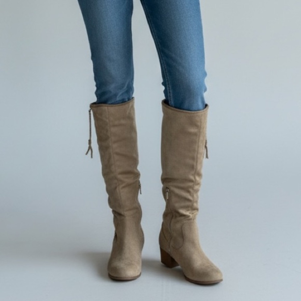 Chic Tan Suede Heeled Boots